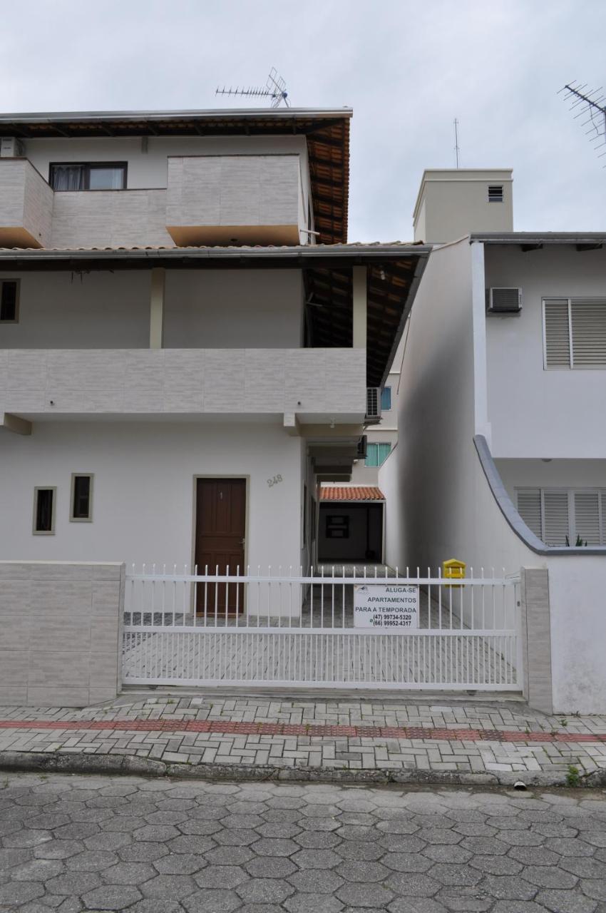 Apartamento Cobertura - 140 Metros Da Praia بومبينهاس المظهر الخارجي الصورة